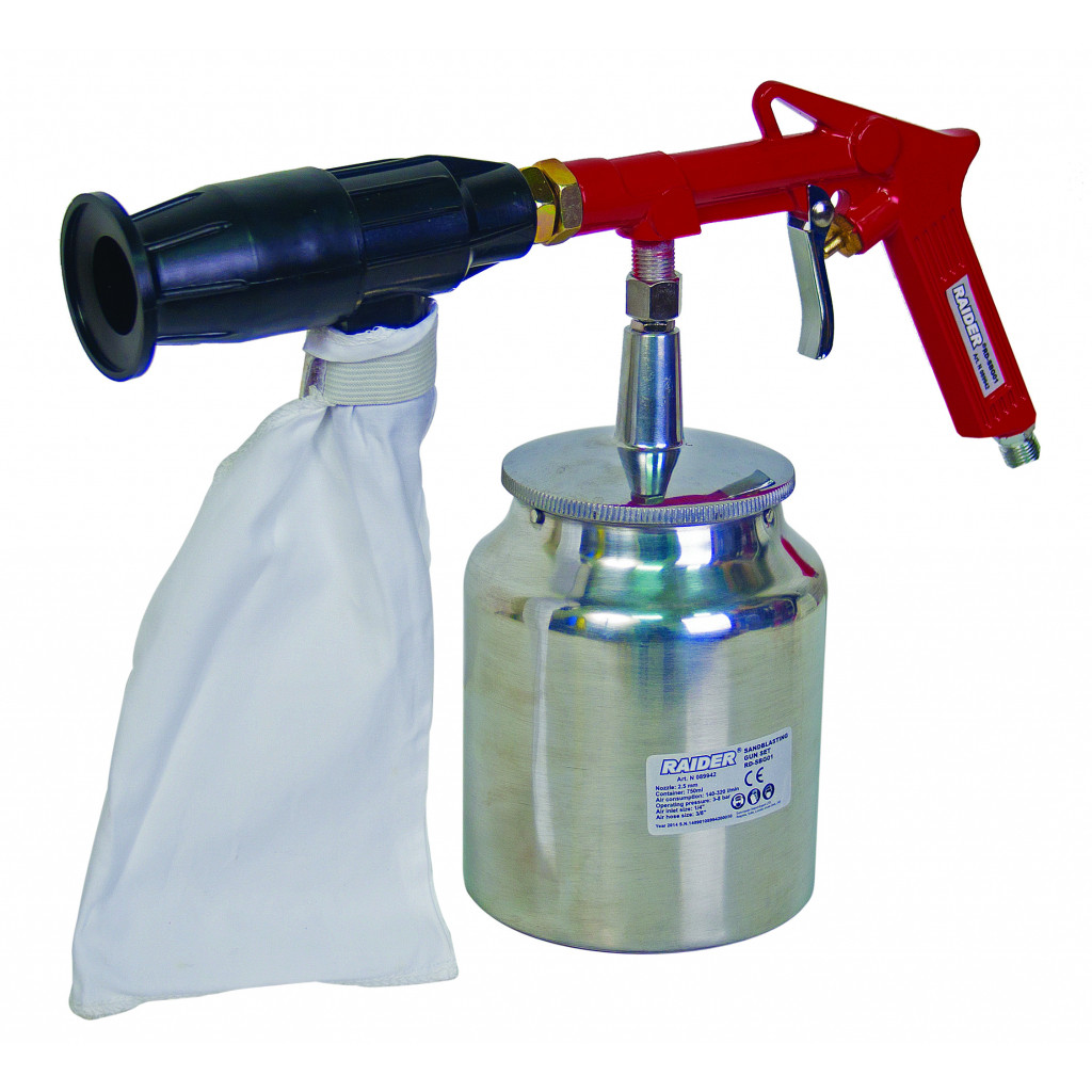 Пистолет пясъкоструен ø2.5mm 500ml RAIDER RD-SBG01 – Raider Power Tools – снимка 1