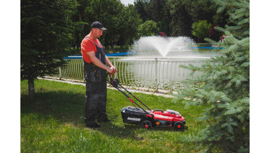 R20 Косачка безч. 33cm 35L 5нива Solo 150m2 RAIDER PRO RDP-BLM20 image